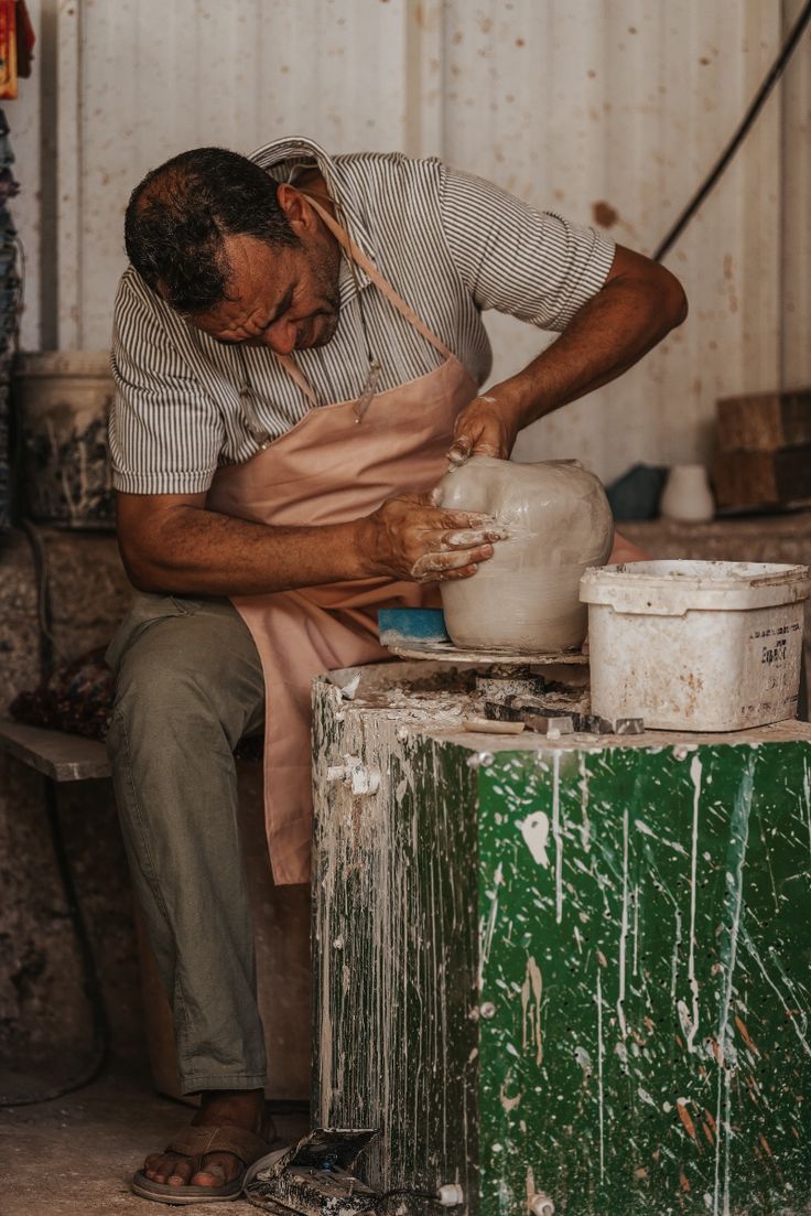 ¿Cómo se conserva la tradición de la artesanía en Marruecos?